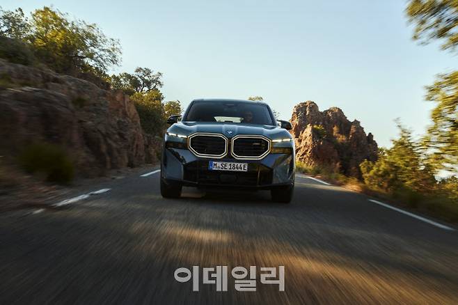 BMW코리아가 5월 온라인 한정 판매 모델 ‘뉴XM 퍼스트 에디션’을 출시했다.(사진=BMW코리아.)