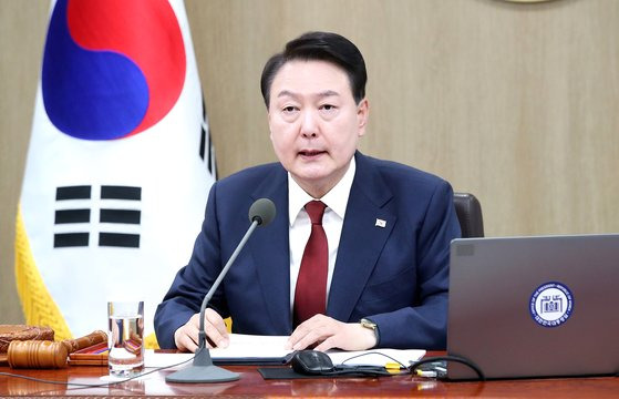 윤석열 대통령, 제19회 국무회의 9일 오전 윤석열 대통령이 서울 용산구 대통령실에서 열린 제19회 국무회의에서 모두발언을 하고 있다. 대통령실사진기자단