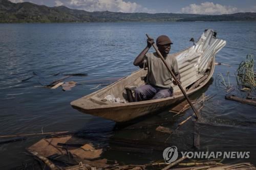 민주콩고 대홍수 참사 주민들 [AFP=연합뉴스 자료사진]