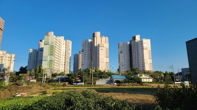 지난달 20일 경기 양평 공흥지구 도시개발사업 부지에 지어진 아파트. 이종구 기자