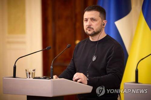 핀란드 헬싱키를 방문해 연설 중인 젤렌스키 [UPI 연합뉴스 자료사진]