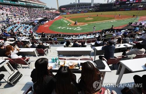 올 시즌 두 번째로 매진된 케이티위즈파크 [연합뉴스 자료사진]