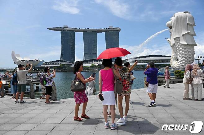 기록적 고온을 나타내고 있는 싱가포르 ⓒ AFP=뉴스1