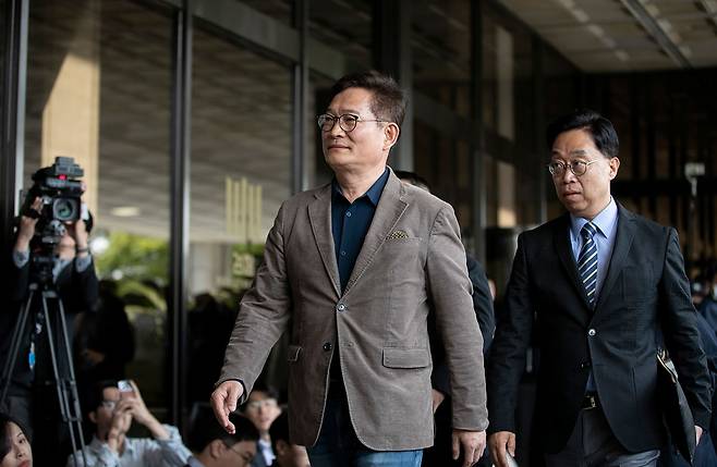 송영길 전 민주당 대표가 5월2일 검찰에 자진 출두했다. 검찰은 그를 로비에서 돌려보냈다. ⓒ시사IN 박미소
