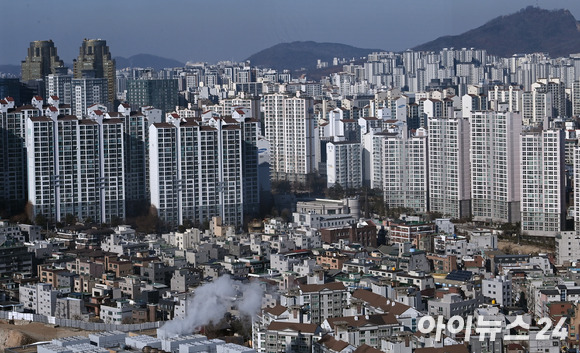 서울 용산 드래곤시티 호텔에서 바라본 아파트 전경. [사진=아이뉴스24DB]