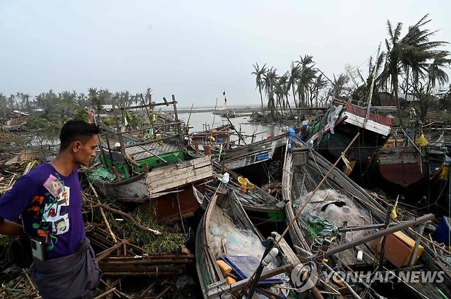 사이클론 모카가 지나간 미얀마 시트웨 [AFP 연합뉴스 자료사진. 재판매 및 DB 금지]