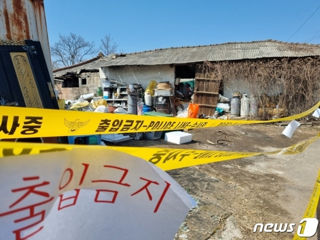 1250여 마리의 반려동물 사체가 발견된 경기 양평군 한 주택./사진=뉴스1