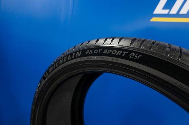 미쉐린 파일롯 스포츠 EV