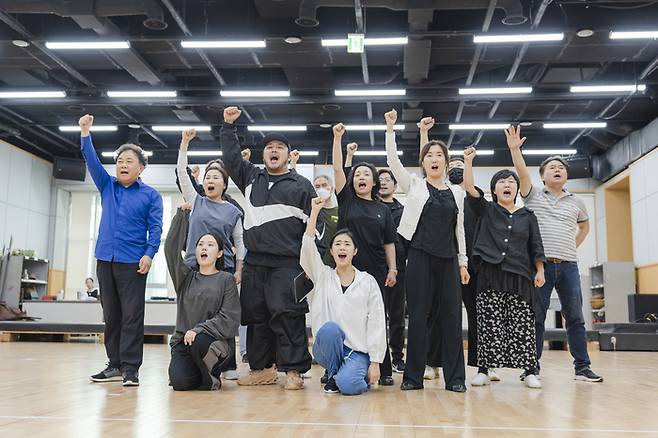 국립창극단 신작 창극 <베니스의 상인들> 연습 장면. 국립극장 제공