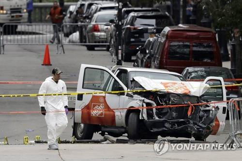 사이포프가 테러공격에 사용한 픽업트럭 [AP 연합뉴스 자료사진. 재판매 및 DB 금지]