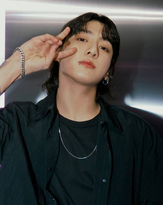 방탄소년단 정국 '실물'에 홀딱 반한 베트남 최고 인기 여가수