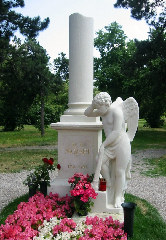 빈의 성 마르크스 묘지에 있는 모차르트의 묘비 ⓒinvisigoth67. [사진 사회평론]