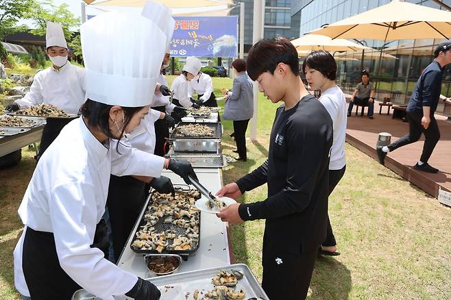 체육회, 국가대표 선수단에 장어 특식 제공 [대한체육회 제공. 재판매 및 DB 금지]