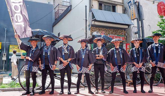 늠름한 모습을 한 인력거꾼들의 모습ⓒ News1