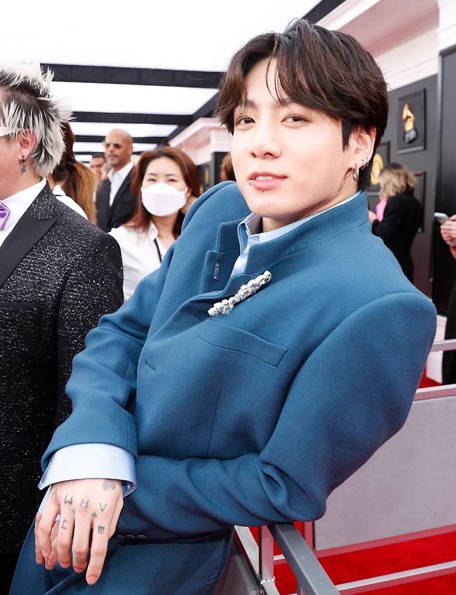 방탄소년단 정국, 메시도 눌렀다..유튜브 최다 사용 개인 해시태그 1위