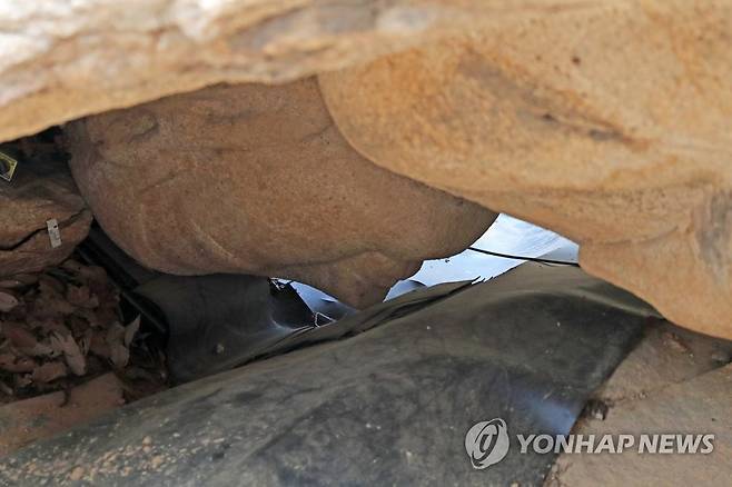 경주 남산 열암곡의 엎어진 마애불 [연합뉴스 자료사진]