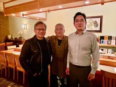 이재용 삼성전자 회장(맨 오른쪽)이 젠슨 황 엔비디아 CEO(오른쪽 셋째)와 미국 실리콘밸리 일식집에서 만나 기념촬영을 했다. 사진 페이스북