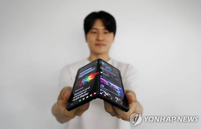삼성디스플레이, SID서 '롤러블 플렉스ㆍOLED 디스플레이' 공개 [삼성디스플레이 제공. 재판매 및 DB 금지] photo@yna.co.kr