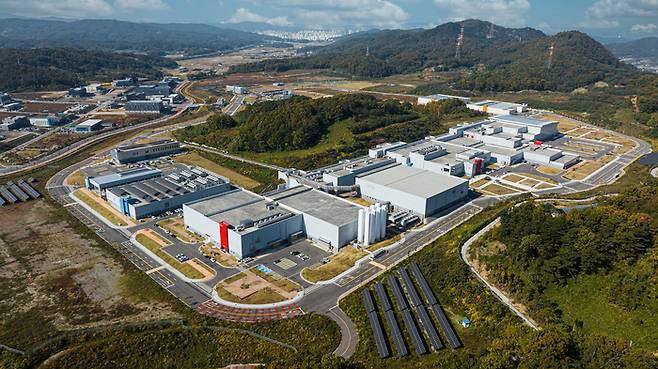 대전에 소재한 중이온 가속기 ‘라온’의 전경. 예산 1조5000여억원이 투입돼 건설됐다. 과학기술정보통신부 제공