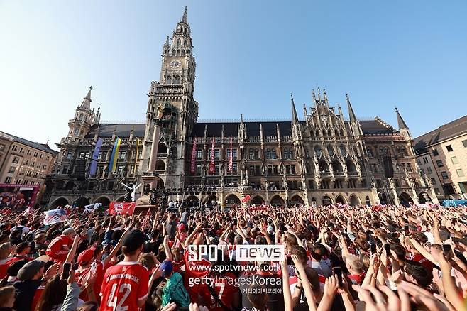 ▲ 올리버 칸은 이 자리에 없었다.