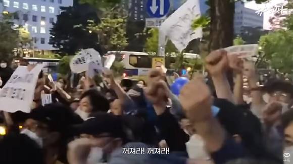 이재명 더불어민주당 대표의 강성 지지층인 '개딸'의 모습. [사진=뉴스타파]