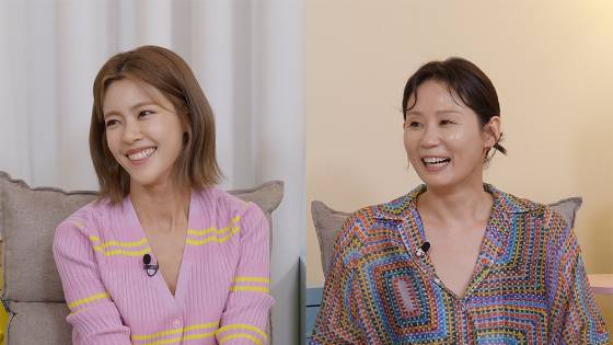 KBS 2TV '옥탑방의 문제아들'에 출연한 이윤지, 김선영(사진 오른쪽)./사진제공=KBS 2TV '옥탑방의 문제아들'