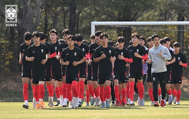 U-17 남자 축구대표팀의 훈련 모습. /사진=KFA