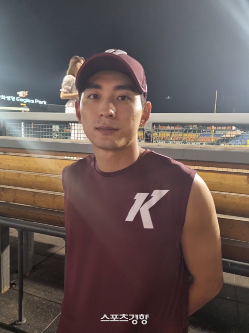 31일 한화전을 마치고 더그아웃에서 만난 이정후. 대전|배재흥기자