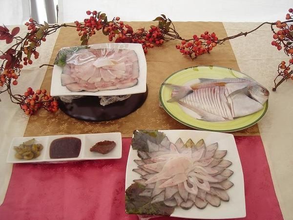 '신안 병어'는 살이 연하고 지방이 적어 맛이 담백하며, 회를 떠서 먹기도 하고 구이· 조림·찜·찌개 등 다양한 방법으로 조리해 먹을 수 있다.