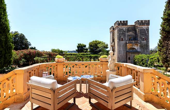 칸영화제 개최지 바로 앞 섬, 루이 14세의 족적이 묻은 ‘르 그랑 자르뎅’