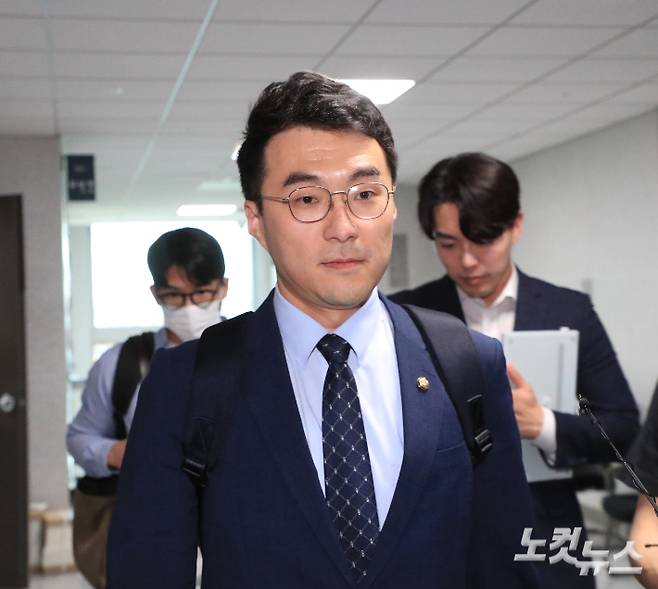 가상자산(코인) 논란으로 더불어민주당을 탈당한 무소속 김남국 의원. 윤창원 기자
