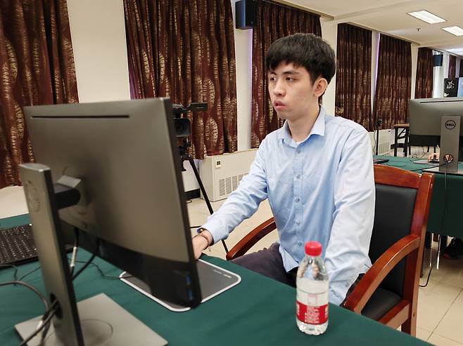 대회 3연패 문턱에서 한우진에 패해 준우승한 중국의 왕싱하오.[한국기원 제공]