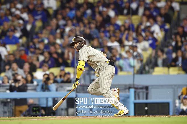 ▲ 김하성은 호수비 외에도 2안타 1볼넷 1도루로 맹활약했다