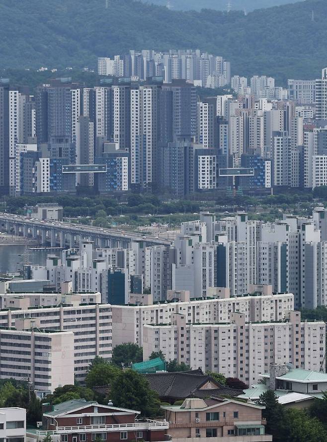 남산에서 바라본 서울 시내 아파트. [사진=연합뉴스]