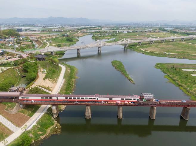 비비낙안과 비비정, 노을맛집, 폐선로에 멈춰선 카페열차