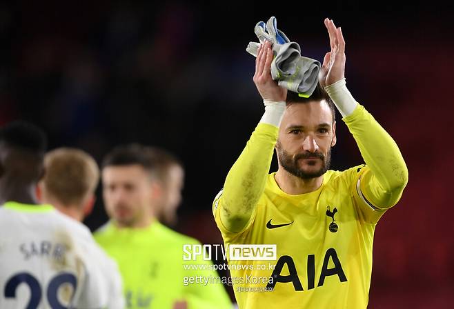 토트넘 홋스퍼와 계약 만료를 1년 남겨두고 있는 위고 요리스.