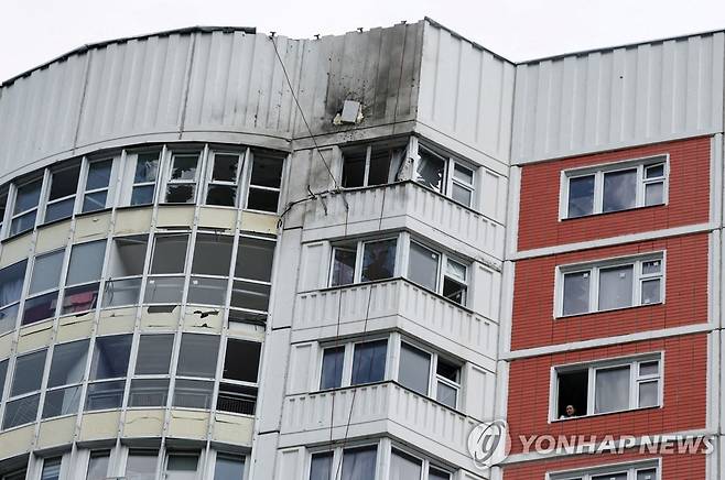 드론 공격 받은 러시아 모스크바 아파트 [로이터=연합뉴스 자료사진. 재판매 및 DB 금지]