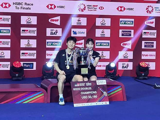 태국오픈 혼합복식 우승 김원호-정나은. 사진제공=대한배드민턴협회