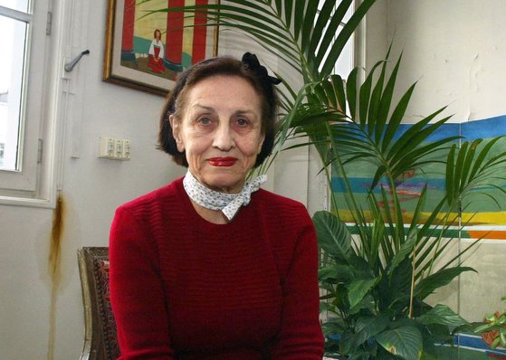 프랑스 출신 예술가 프랑수아즈 질로가 6일(현지시간) 별세했다. 향년 101세. 그에겐 '파블로 피카소를 떠난 유일한 여성'이란 수식어가 오랫동안 붙었다. AFP=연합뉴스