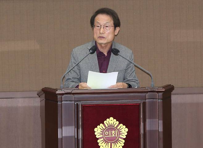 5월3일 조희연 서울시교육감이 서울시의회에서 서울특별시교육청 기초학력 보장 지원에 관한 조례안에 대한 재의를 요구하고 있다. ⓒ연합뉴스