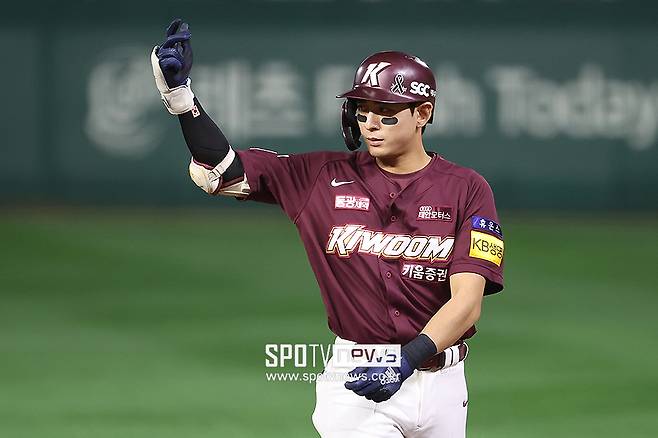 ▲ 이정후는 요시다보다 네 살 더 어린 시점에 메이저리그에 진출한다는 큰 매력이 있다 ⓒ곽혜미 기자