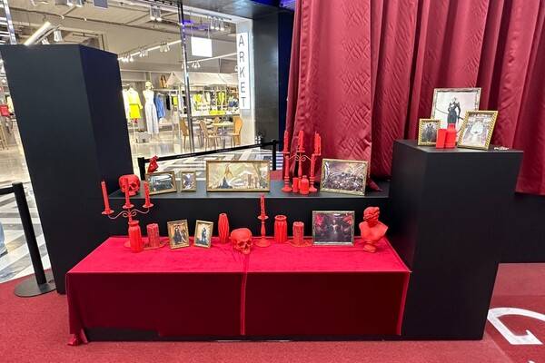 - 액자에 담은 각종 캐릭터들