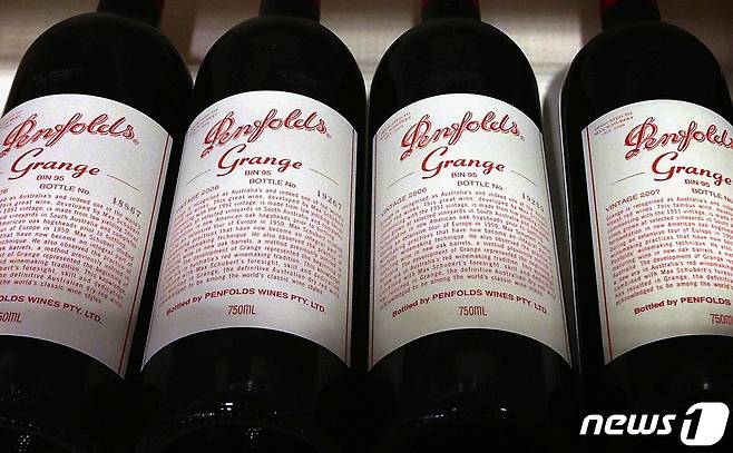 호주의 대표적인 와인 제조업체 펜폴즈(Penfolds)가 생산한 레드 와인의 모습. 2014.8.4/ ⓒ 로이터=뉴스1 ⓒ News1 김성식 기자
