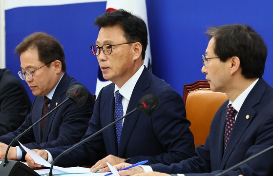 8일 더불어민주당 정책조정회의 모습. 김현동 기자