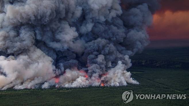 캐나다 브리티시컬럼비아주의 한 산불 현장 [로이터=연합뉴스]