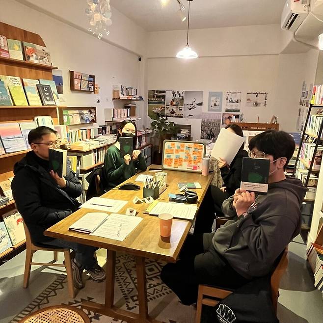 구월서가 책모임 모습.