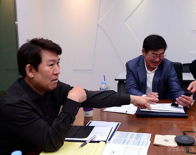 조계현 전력강화위원장(왼쪽), 류중일 감독. 스포츠동아DB