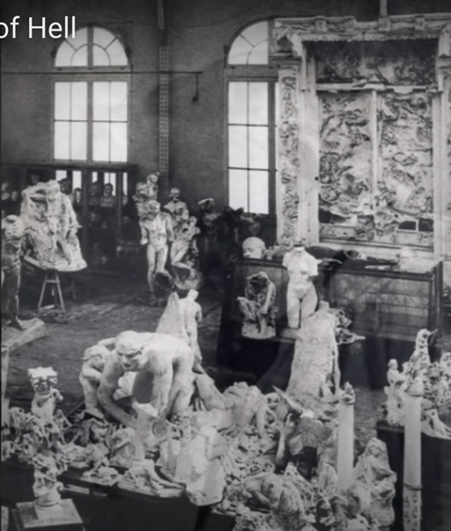 1917년의 로댕스튜디오 모습. '지옥의 문' 석고 작품들이 파편으로 흩어져 있다.