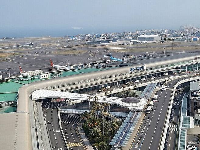  제주국제공항 여객터미널 전경.