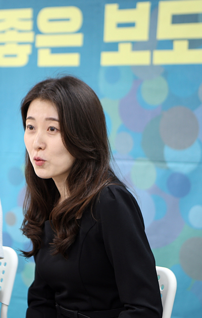 ▲ JTBC '다단계 주가조작단 연속 보도'를 한 임지수 기자. 사진=민주언론시민연합